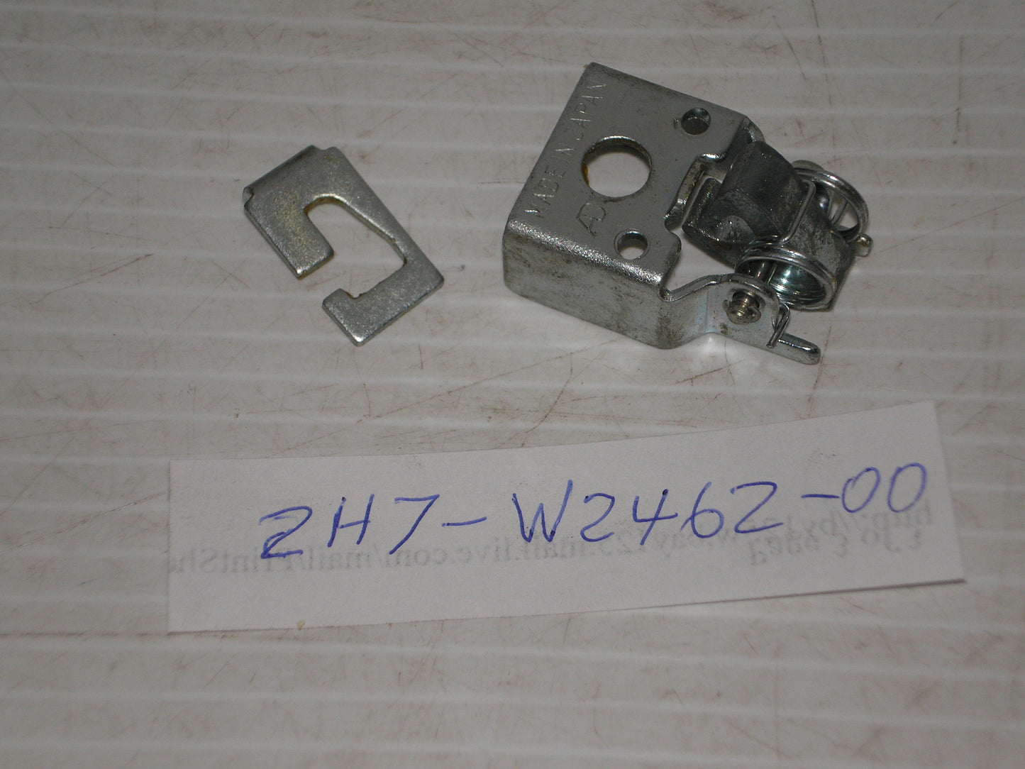 YAMAHA XS1100 1978-1981 Fuel Tank Hook & Slide Cam Assembly 2H7-W2462-00