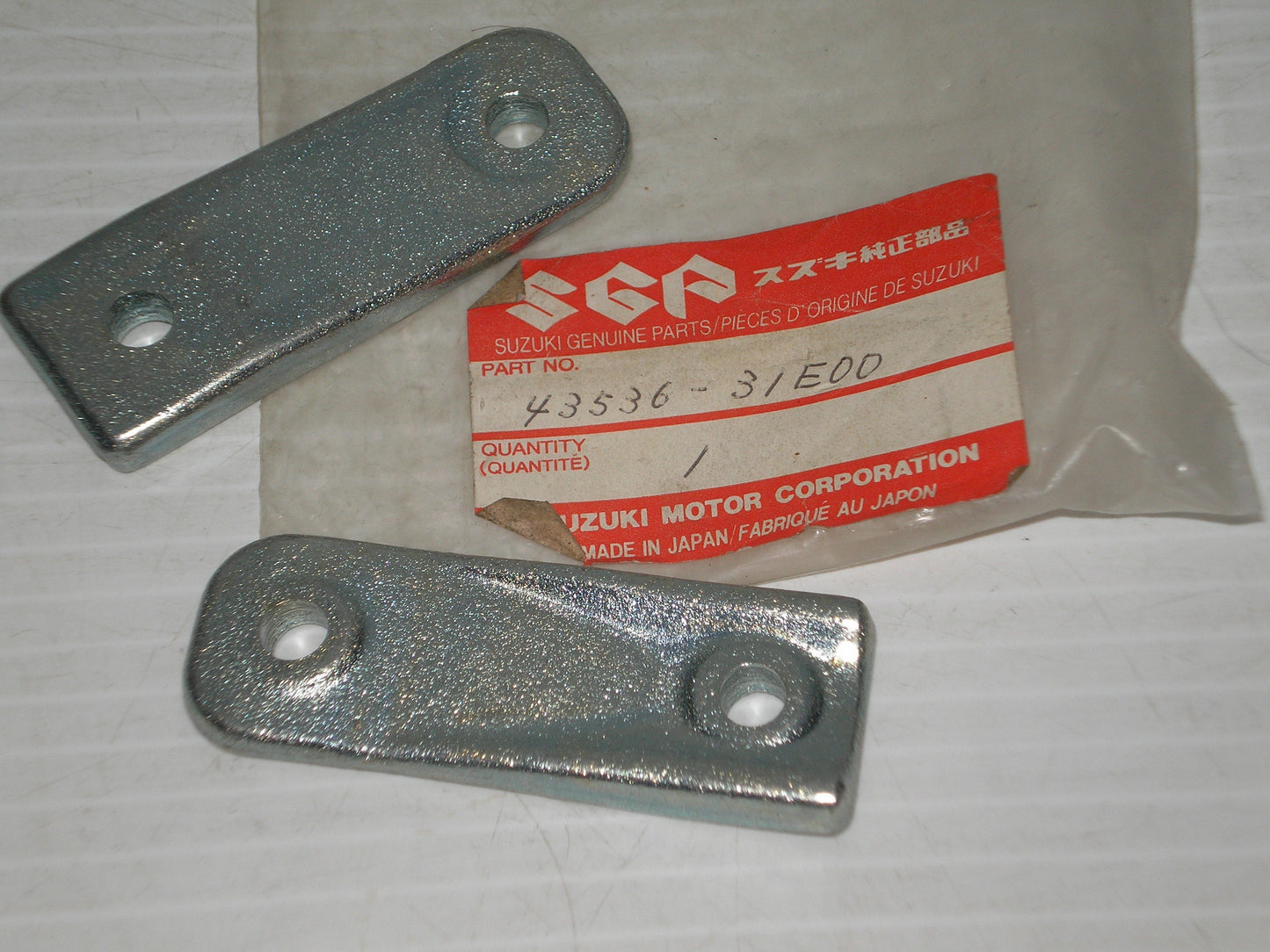 SUZUKI RF900 GSF600 GSX1300R Footrest Balancer Weight Set/2 43536-31E00