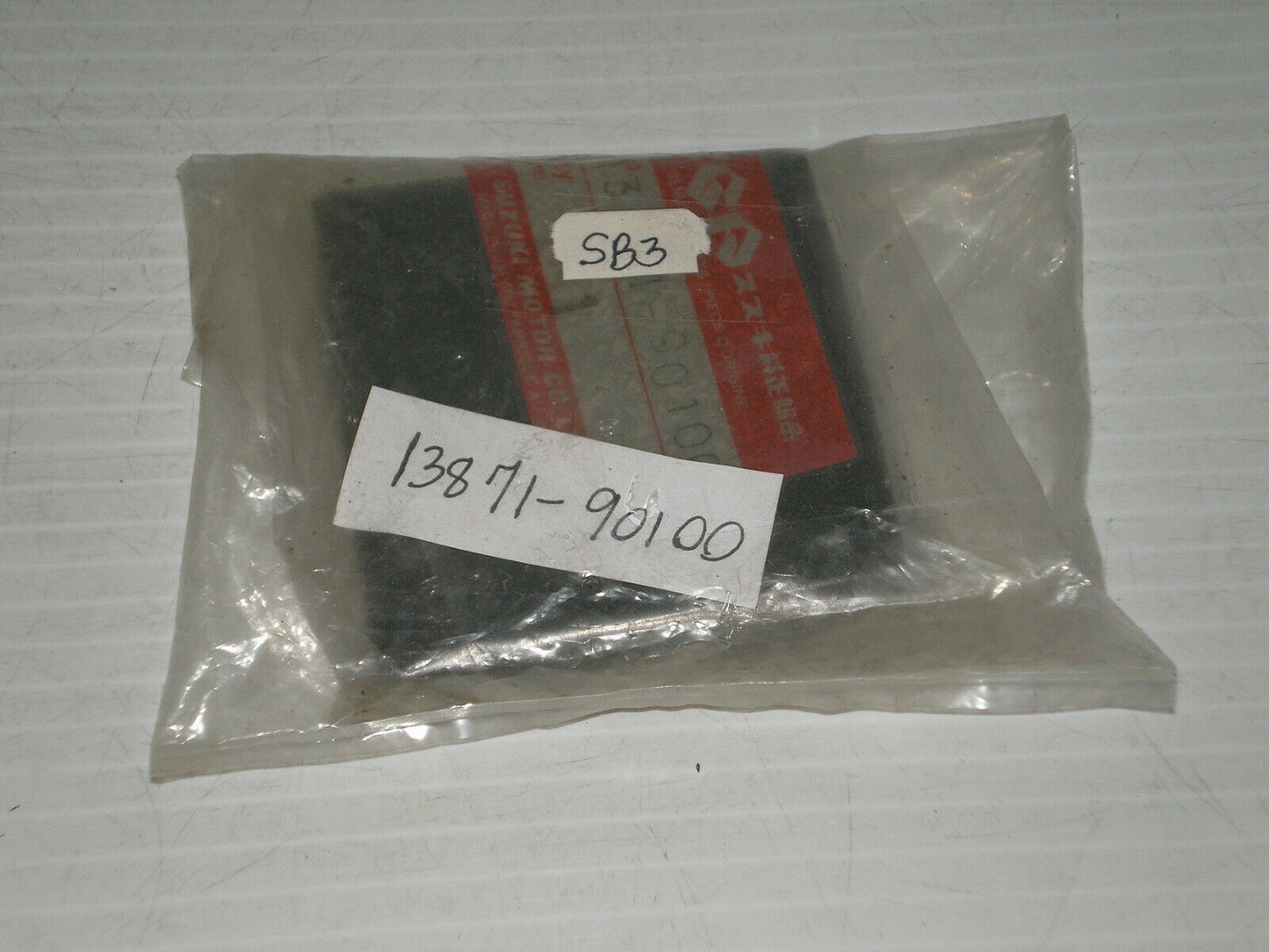SUZUKI Air Cleaner Element / Air Filter  13871-90100