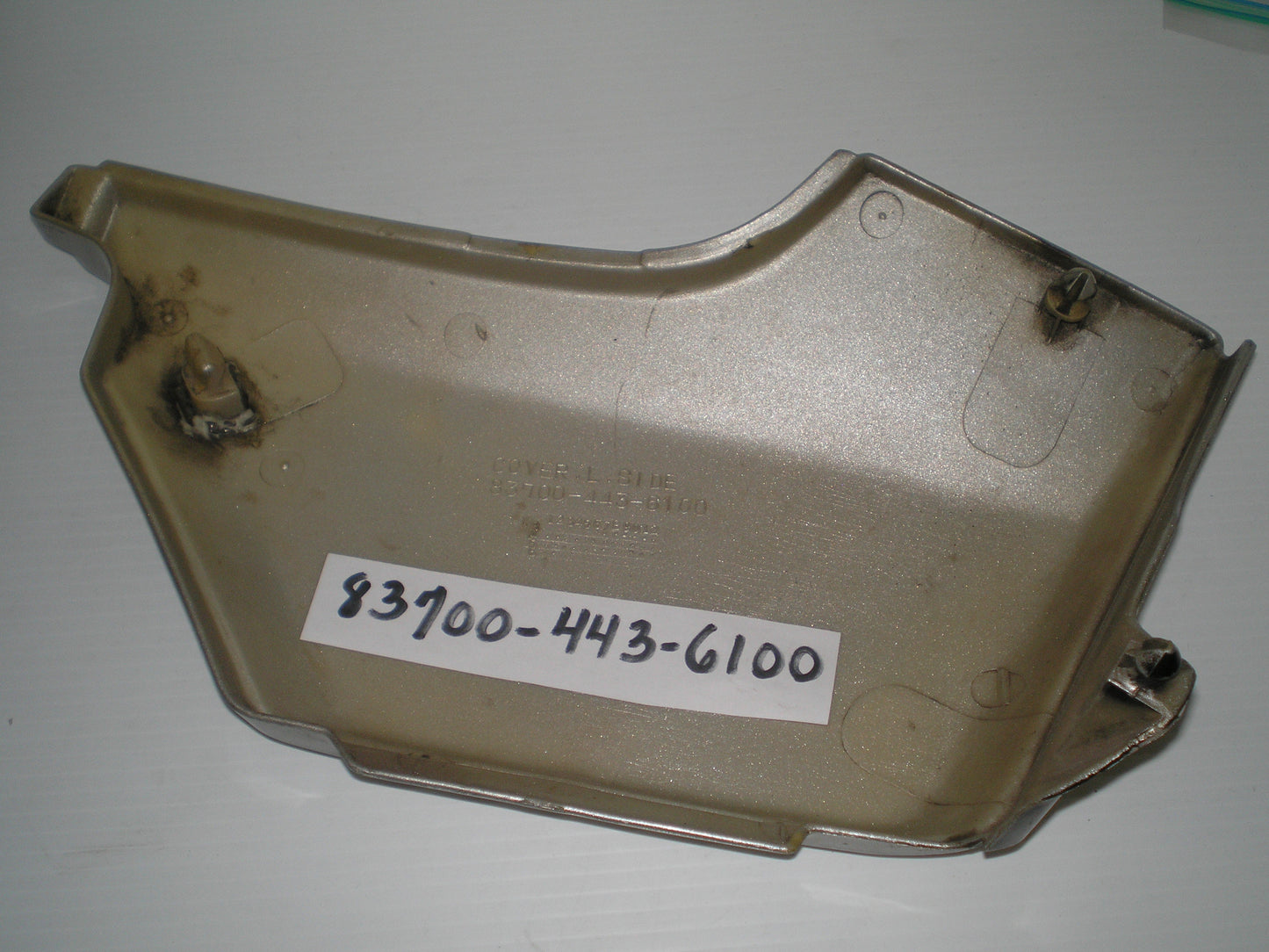 HONDA CB400 1980 L/H Frame Side Cover 83700-443-6100