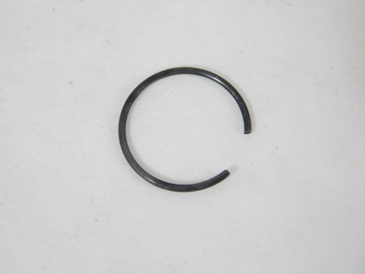 KAWASAKI A1 A4 A7 F2 F3 F21 H1 H2 JS KDX KE KH KR KX WSAA WSAB Piston Pin Circlip 92036-004 / 92036-507