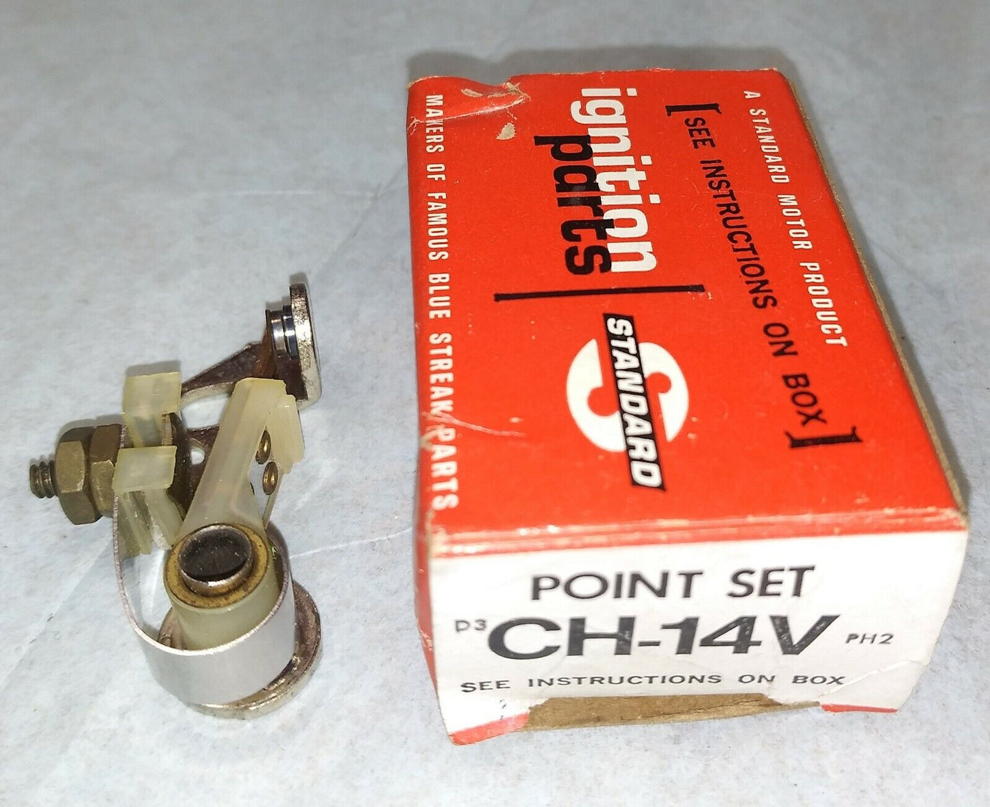 Standard Motor Product Ignition Contact Braker / Points Set CH-14V