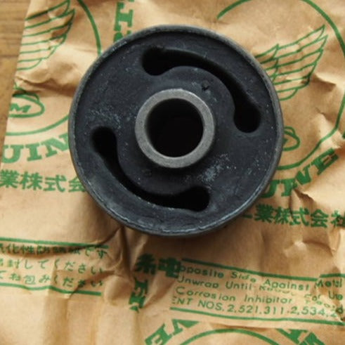 HONDA ACCORD TORQUE ROD RUBBER A 50834-634-020