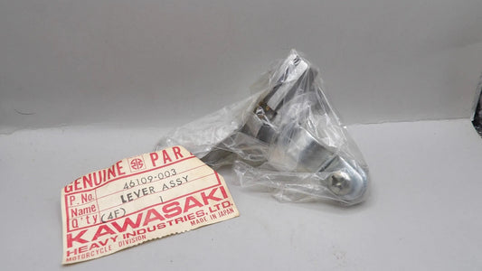 KAWASAKI  G3SS G3TR G4TR C2SS C2TR F2 F2TR F3 F3SS A1 A1SS F21M F4 A7 A7SS H1R STARTER LEVER ASSY 46109-003