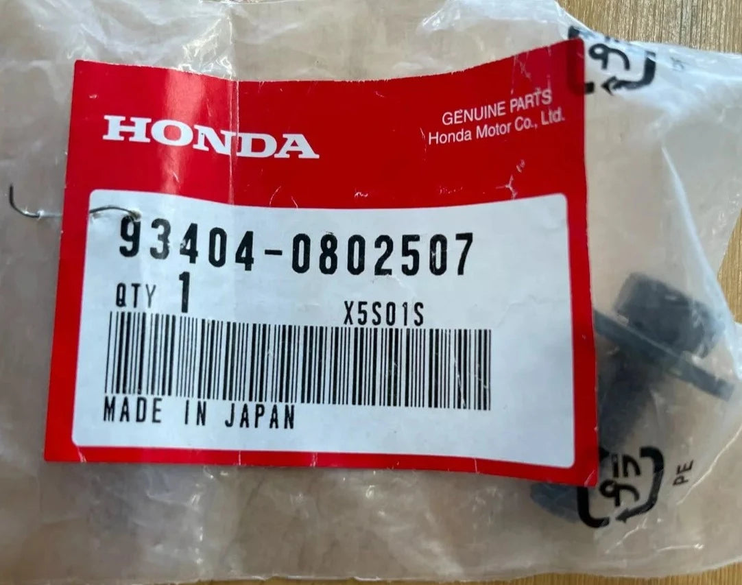 HONDA  8X23 MM SPECIAL BOLT 93404-08025