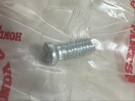 HONDA THROTTLE  GRIP  SCREW  90101-063-000