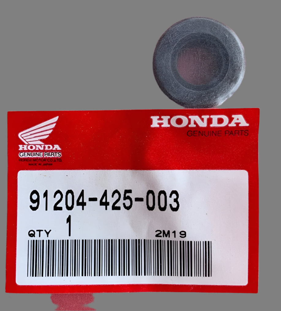HONDA  CB400 CM400  CB750  SHIFT SHAFT  OIL SEAL 91204-425-003