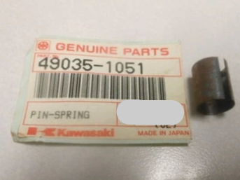 KAWASAKI KZ1000 Factory Cylinder Spring Pin  49035-1051