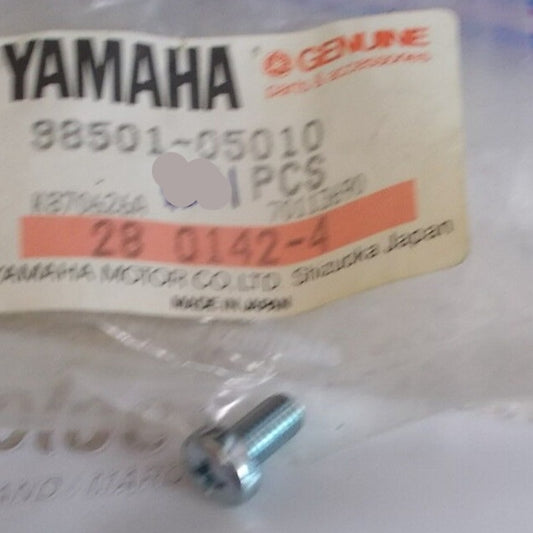 YAMAHA POWER EQUIPMENT YS 827 828 624 EF EC ED  400 509 600 380 1200 2500 5000 PAN HEAD SCREW 98501-05010 / 97885-05010