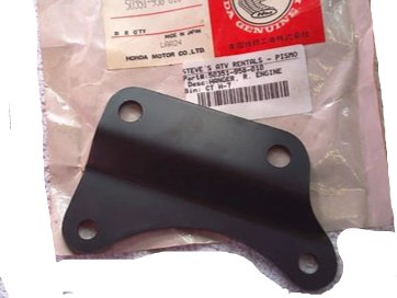HONDA ATC185 ATC200 Factory R/H Engine Mounting Hanger 50351-958-010