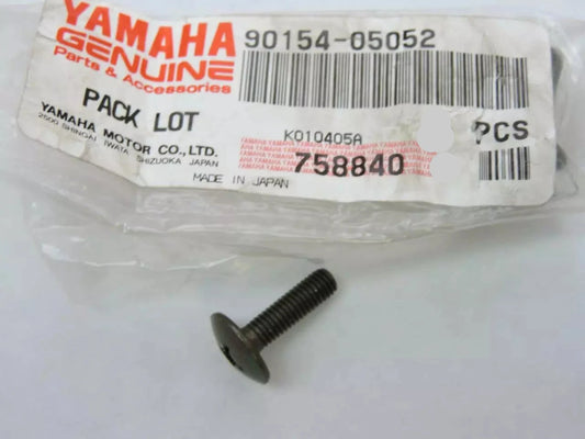 YAMAHA   SCREW  90154-05052