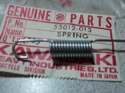 KAWASAKI KD80 KD100 KM100 MC1 1973-1987 Seat Hook Spring 53012-013