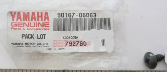 YAMAHA  SCREW  90167-06063