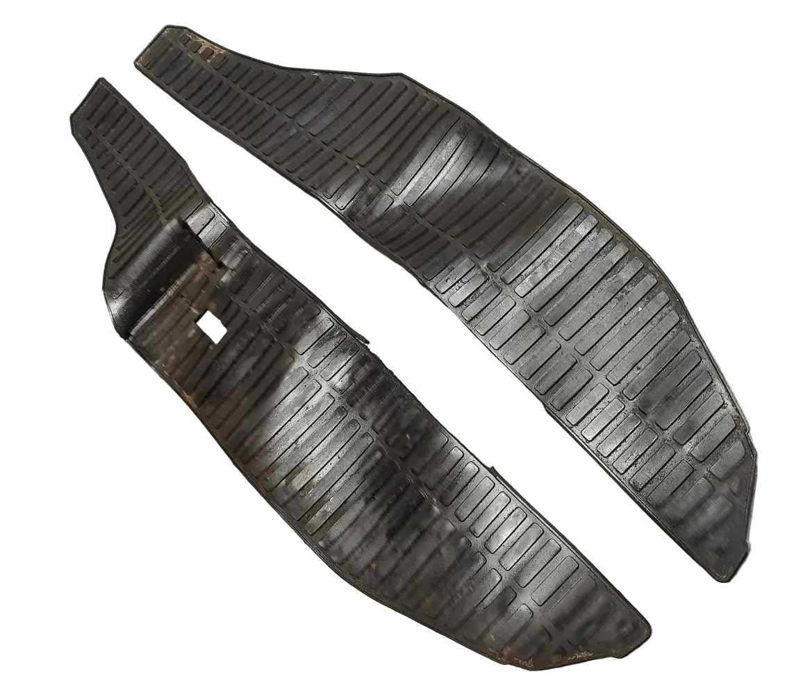 HONDA CH250  ELITE  FLOOR RUBBER MAT LH / RH SET/2  64308--KM1-000 /  64307KM1-000