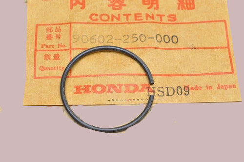 HONDA CA72 CA77 CB72 CB77 CL72 CL77 Factory Transmission Circlip  90602-250-000