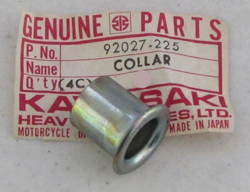 KAWASAKI KZ200 KZ400 Factory Rear Turn Signal Collar  92027-225