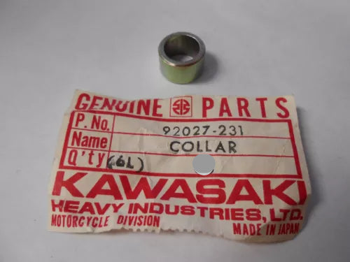 KAWASAKI KZ250 KZ305 KZ400 KZ440 Factory Headlamp Collar 92027-231