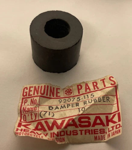 KAWASAKI A1 A7 H2 KH250 KH400 KZ400 Factory Rubber Main Stand Damer 92075-115