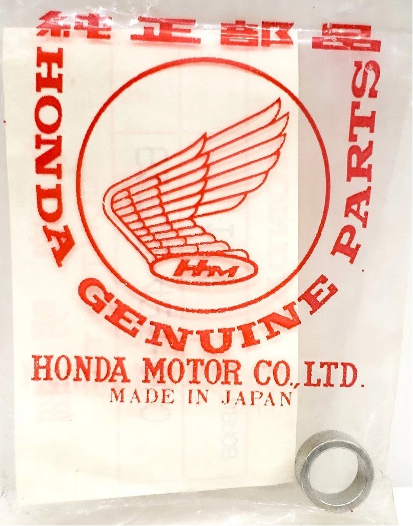 HONDA  HEADLIGHT CASE COLLAR  61302-425--000
