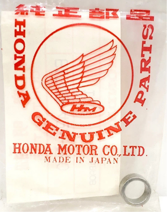 HONDA HEADLIGHT CASE COLLAR 61302-425--000