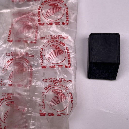 HONDA VF750 Factory Frame End Cap 50201-MB2-303