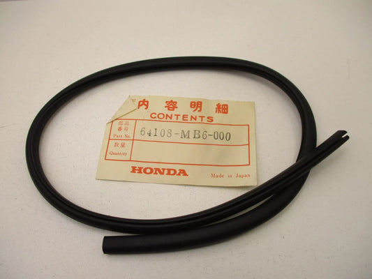 HONDA VF1000 INTERCEPTOR WINDSHIELD MOLLDING 64108-MB6-000