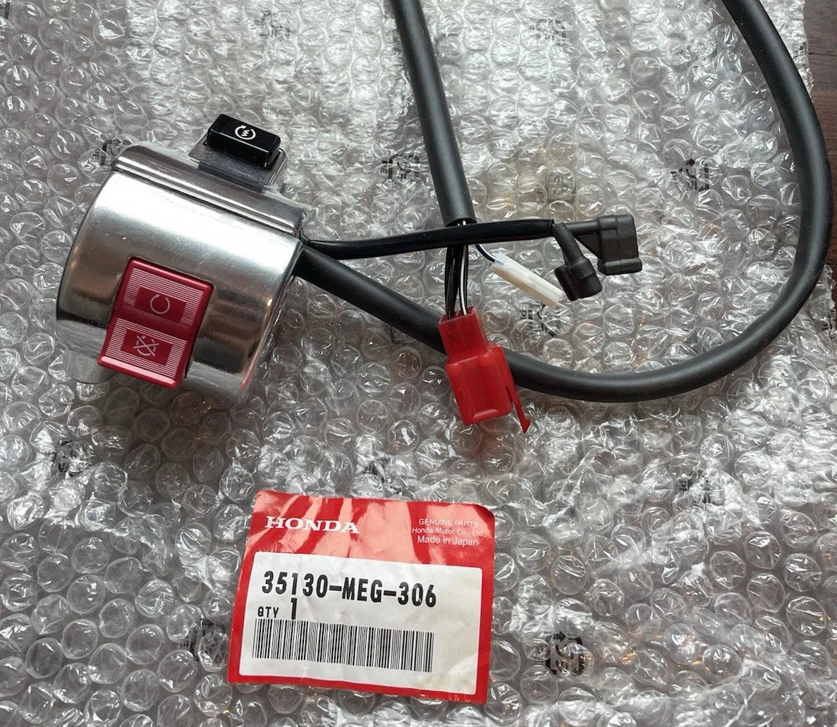HONDA  RIGHT HAND SWITCH ASSEMBLY  35130-MEG-306