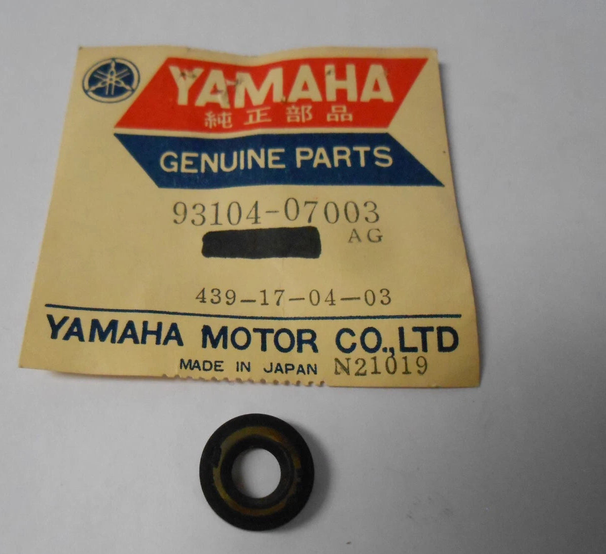 YAMAHA  DT100 DT125 DT175   OIL  SEAL    93104-07003