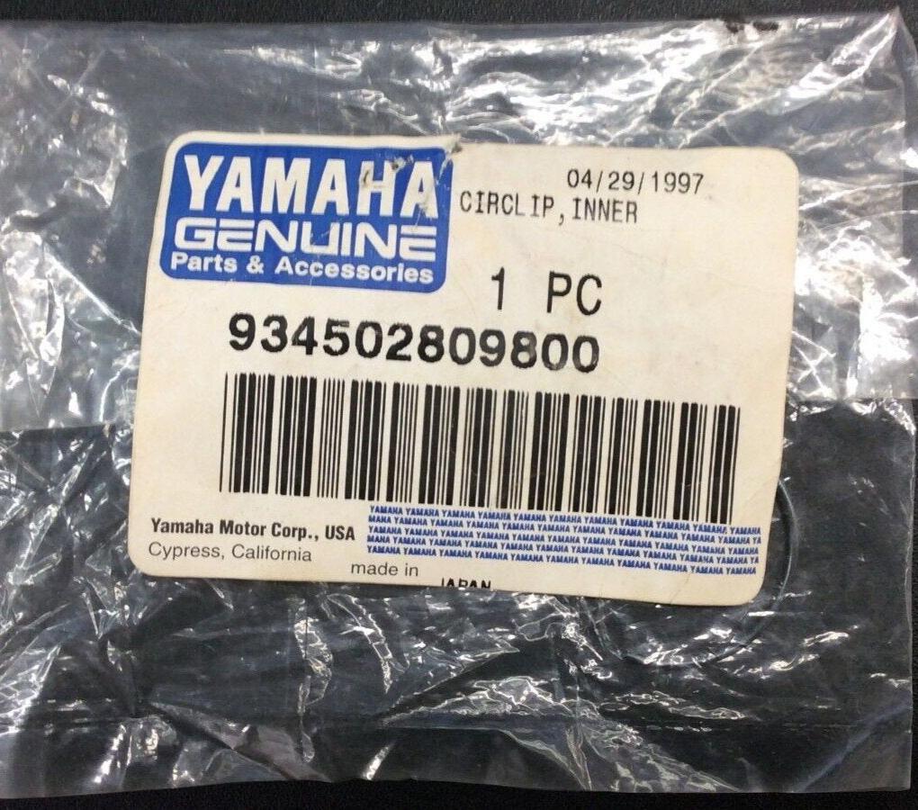 YAMAHA    CIRCLIP   93450-28098