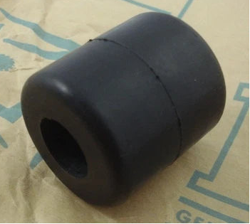 HONDA 305 CB72 CB77 CP77 CPY77 MAIN STAND RUBBER DAMPER   50524-268-000