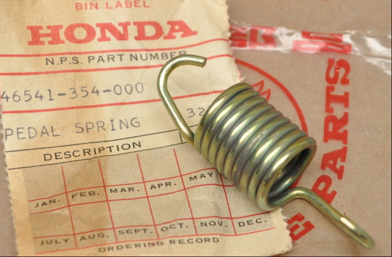 HONDA  CB200 CL175 CB175 BRAKE PEDAL RETURN SPRING  46541-354-000