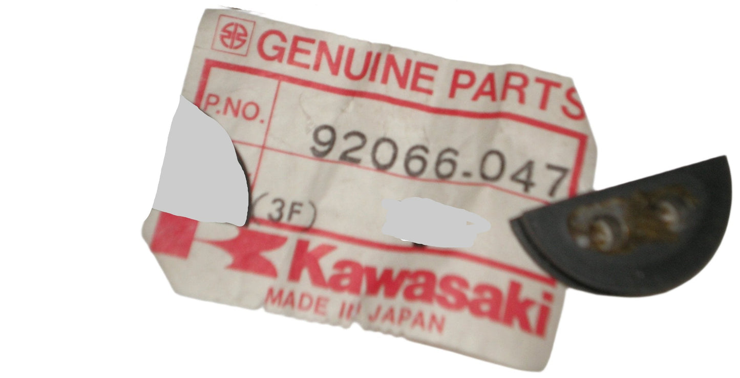 KAWASAKI KZ750 1976-1984 Cam Shaft Plug  92066-047