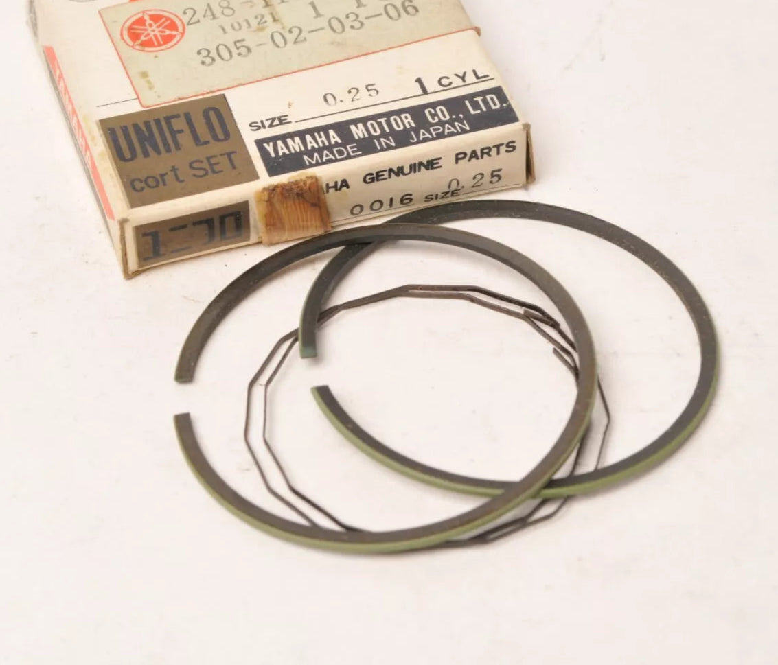 YAMAHA AT1  DS6  1 Sst o/s piston rings  248-11601-10 / 479-11601-10
