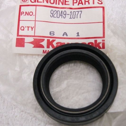 KAWASAKI KX0 KZ305 KZ400 KZ440 FORK OIL SEAL 92049-1077 / 92049--1340