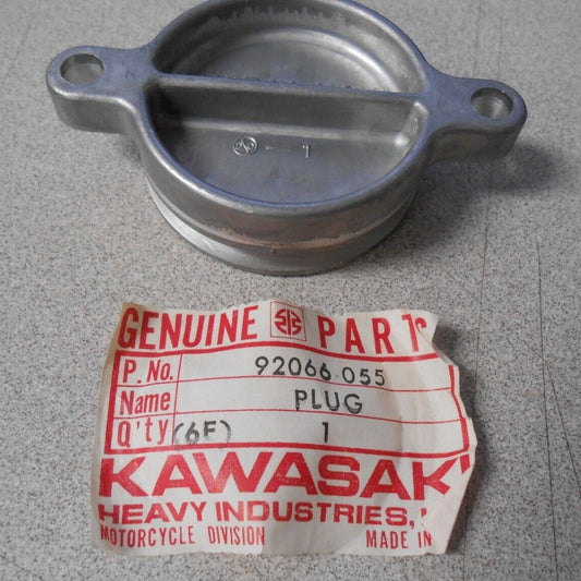 KAWASAKI KZ650 Factory Engine Crankcase Plug 92066-055
