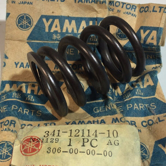 YAMAHA TX750 Engine Valve Outer Spring  341-12114-10