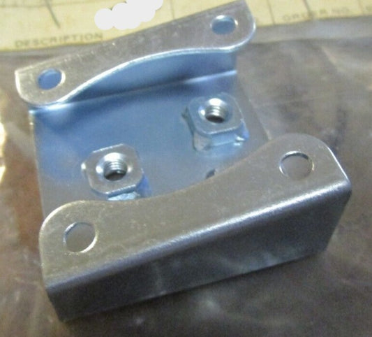 YAMAHA E W338 EW433 EW643 GP643 SW338 SW396 SW433 SHROUD BRACKET 811-77138-00