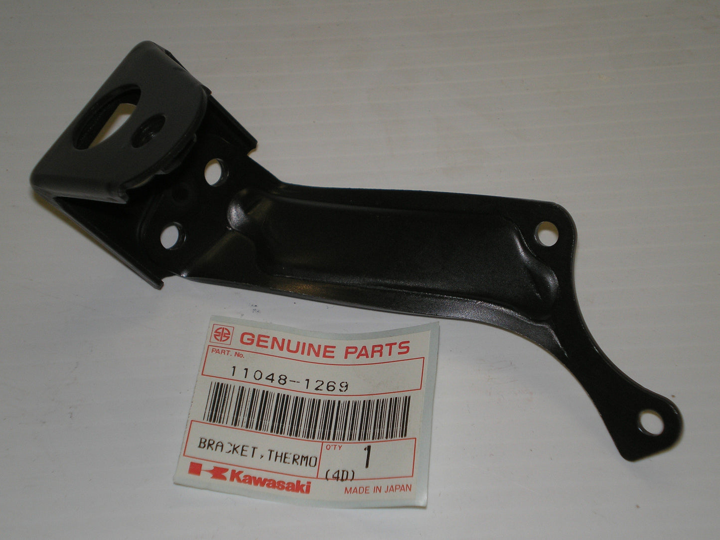 KAWASAKI ZX600  Thermostat Body Bracket  11048-1269