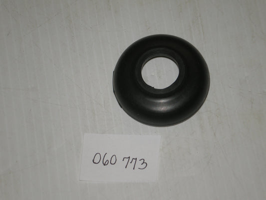 NORTON 750 850 COMMAND0 FRONT ISOLASTIC ENGINE MOUNT GATOR 060773 / 06-0773