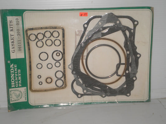 HONDA CB750 / CB750 K1 Lower Engine Gasket Set "B" 06111-300-010 #59