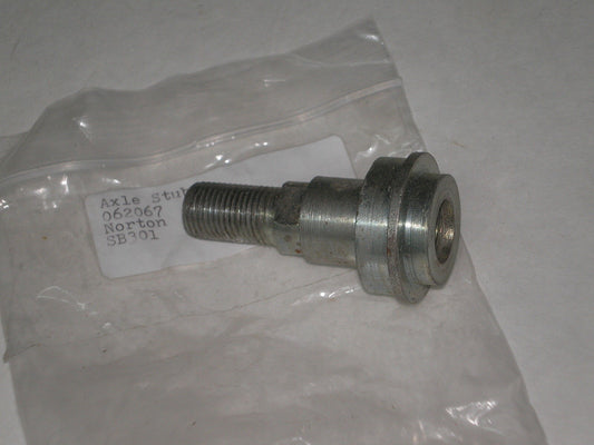 NORTON Commando 750 / 850 Rear Brake Drum Stub Axle 062067 / 06-2067