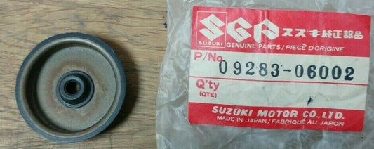 SUZUKI GS450  Flanged Type Clutch Oil Seal 09283-06002