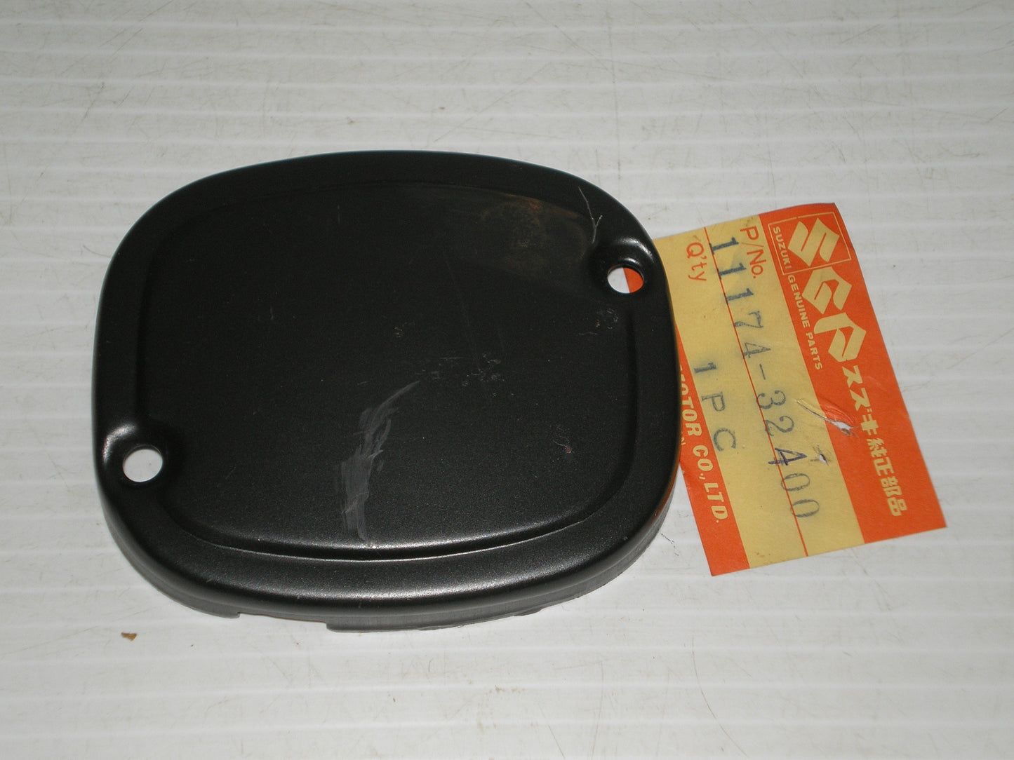 SUZUKI DR370 SP370  Points / Contact Breaker Cover 11174-32400