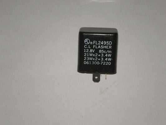 SUZUKI DR GN GR GS GSF GSX-R GV LS SP VS VX XN  12V Flasher Relay 38610-31310 / 38610-31X50