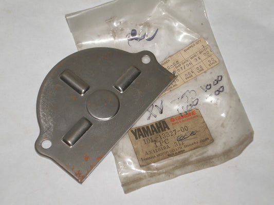 YAMAHA XV700 XV750 XV920 XV1000 XV1100 XVS11 XVS1100 Oil Pump Gear Cover 10L-13327-00