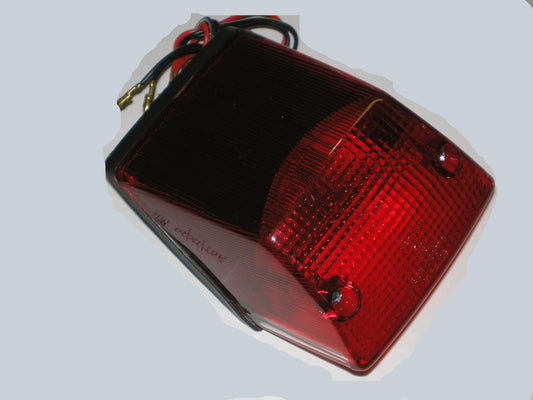 YAMAHA DT80 DT125 DT200 DTR125 TDR250 XT350 XT600 Tail Light Assembly 34Y-84710-E1