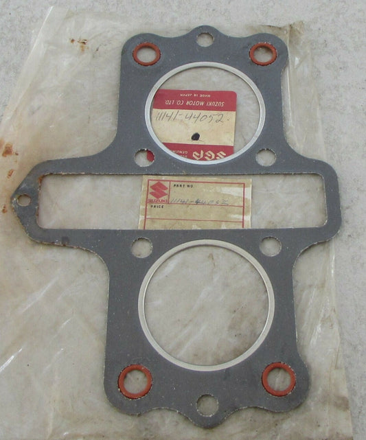 SUZUKI GS400 GS425 Cylinder Head Gasket 11141-44052 / 11141-44053