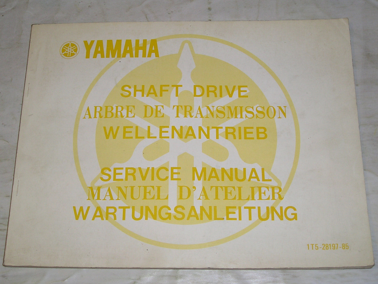 YAMAHA 1977  All Models  Shaft Drive Service Manual  1T5-28197-85 #1115