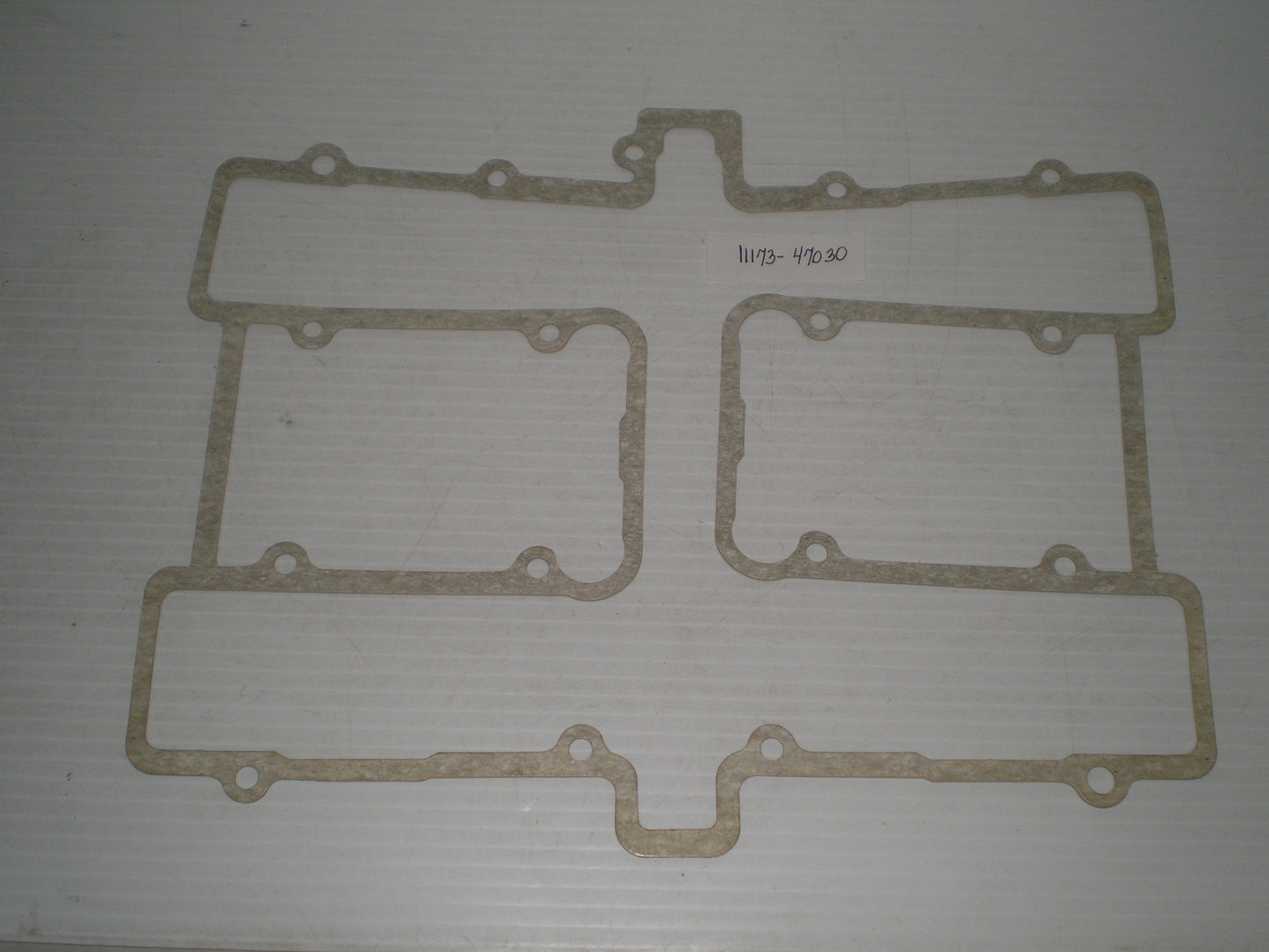 SUZUKI GS550  Cylinder Head Cover Gasket  11173-47020 / 11173-47030 / 11173-47031