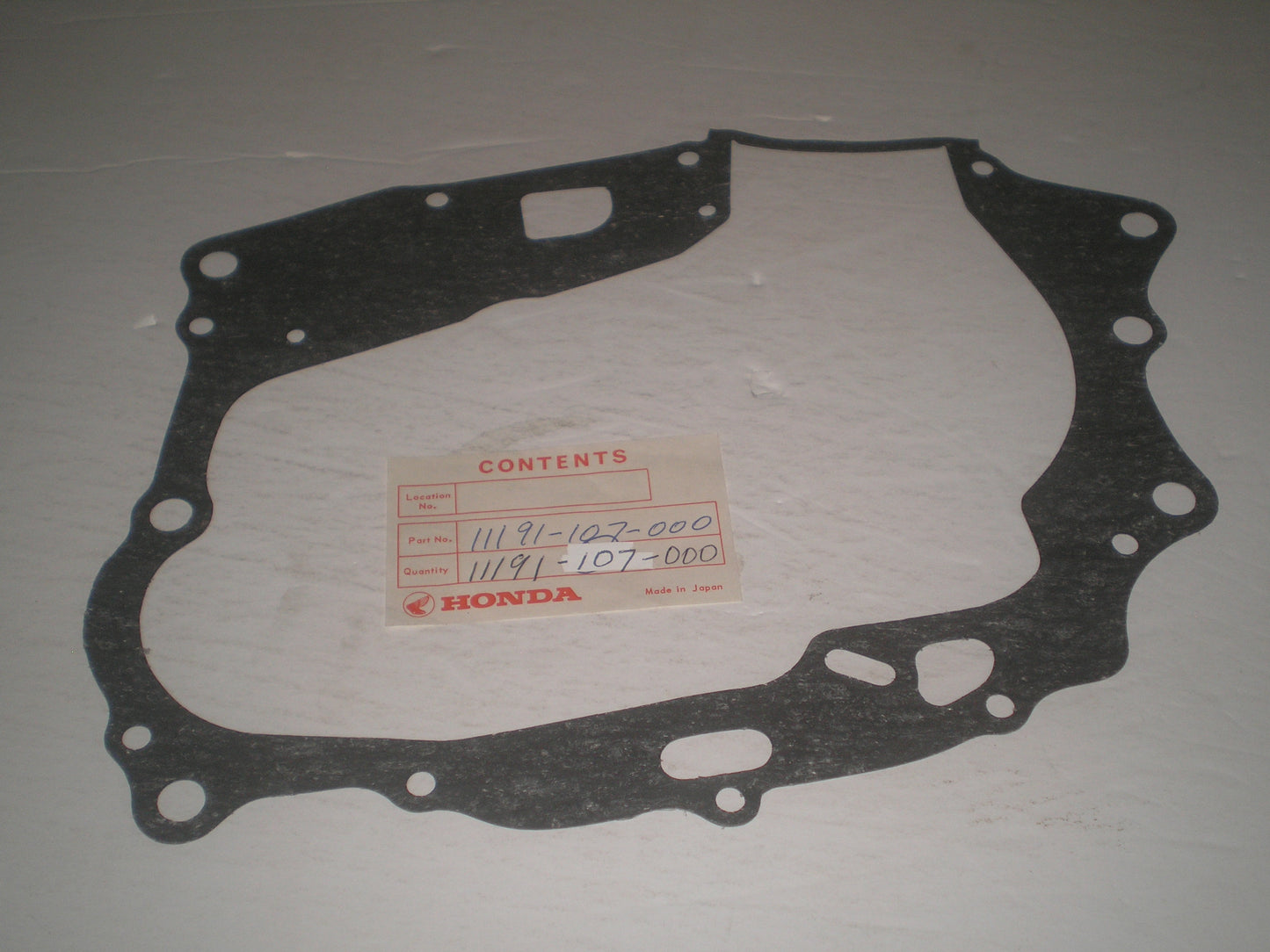 HONDA CB100 CL100 SL100 XL100  Crankcase Centre Gasket 11191-107-000 / 11191-107-306